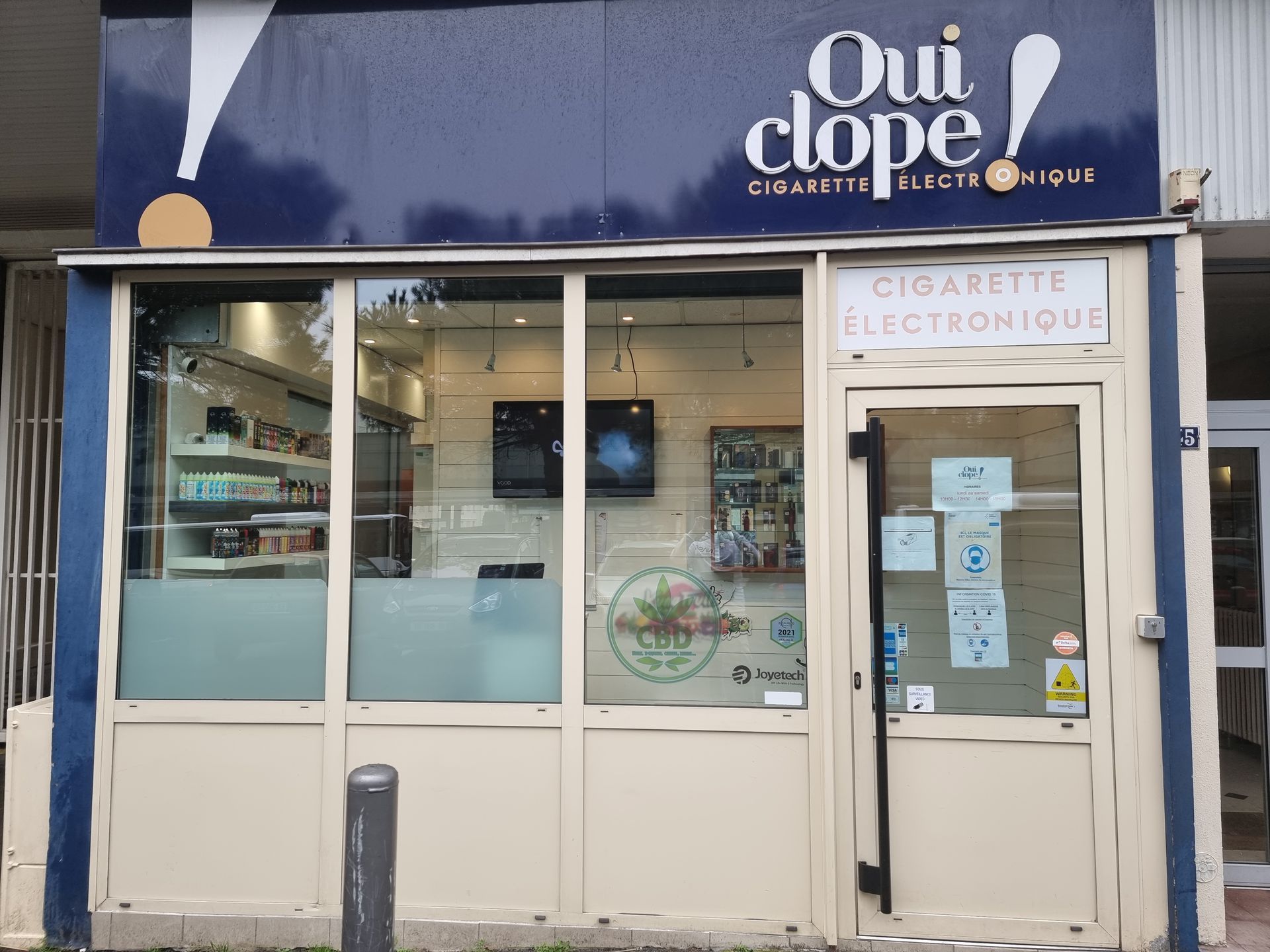 Boutique Oui Clope (2013)